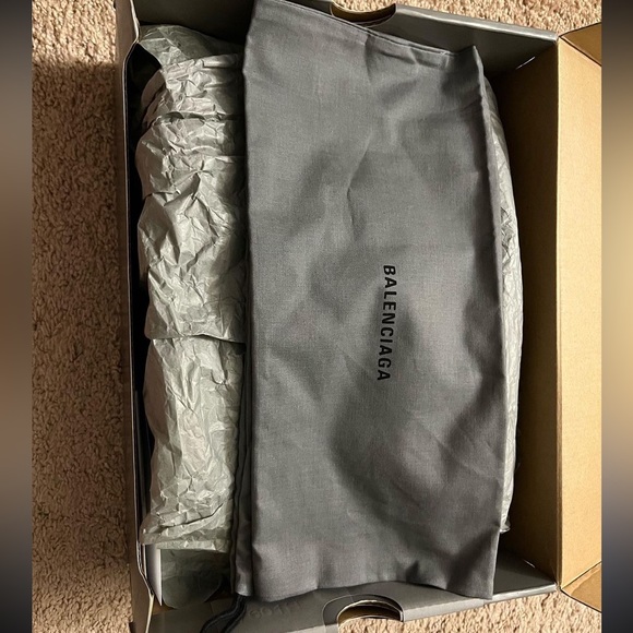 Balenciaga Track 2 Sneakers - Picture 4 of 5